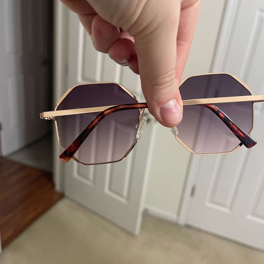 Sunglasses - Picture 3 of 3